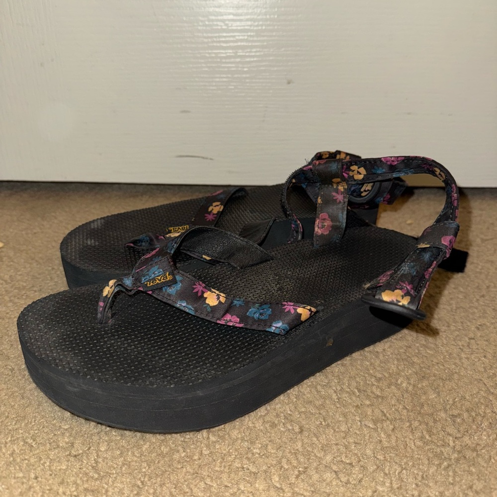 Platform Teva Sandals